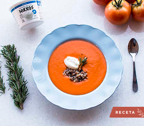Receta sopa de tomate con albahaca